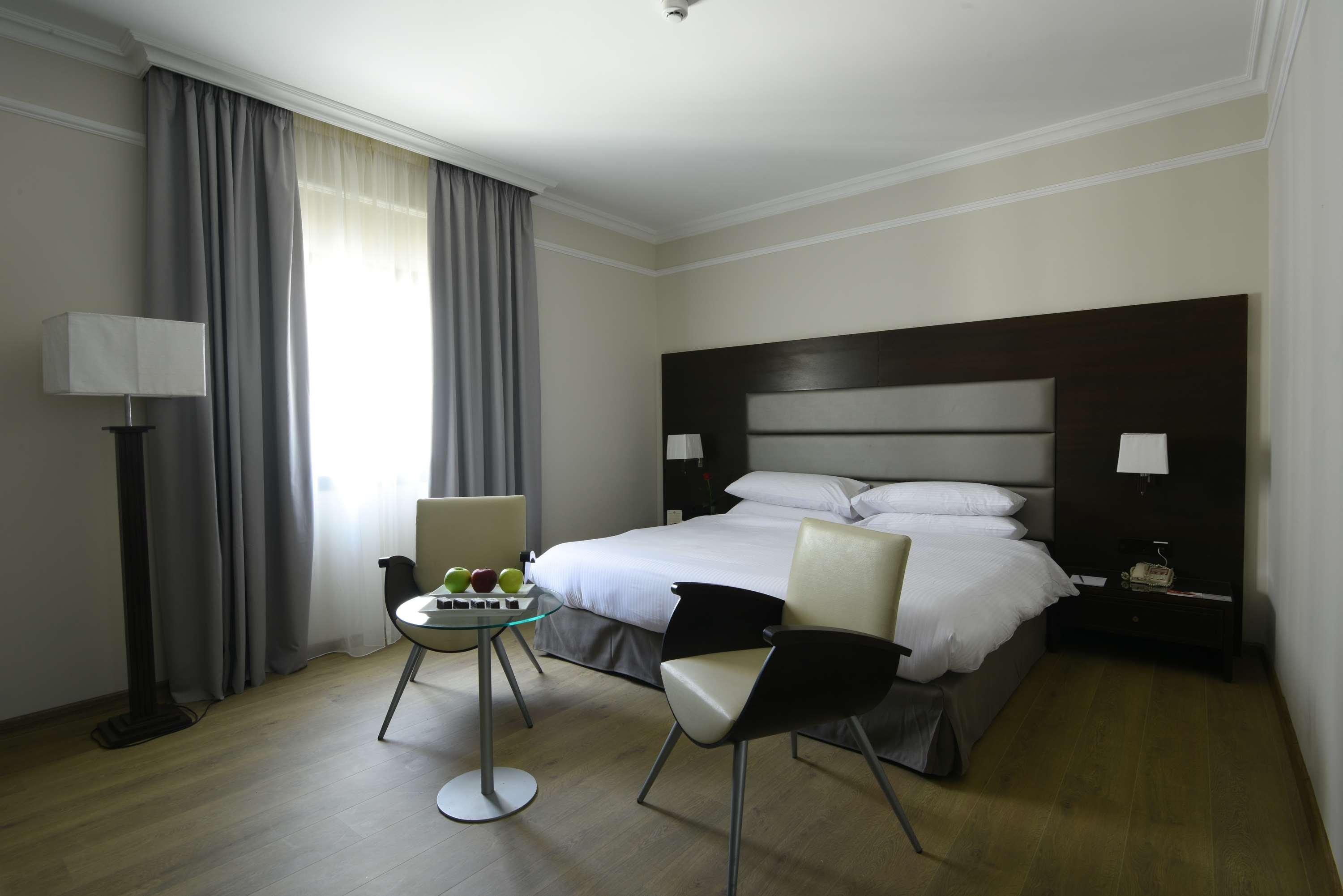 Hotel Ramada By Wyndham Downtown Beyrouth Extérieur photo