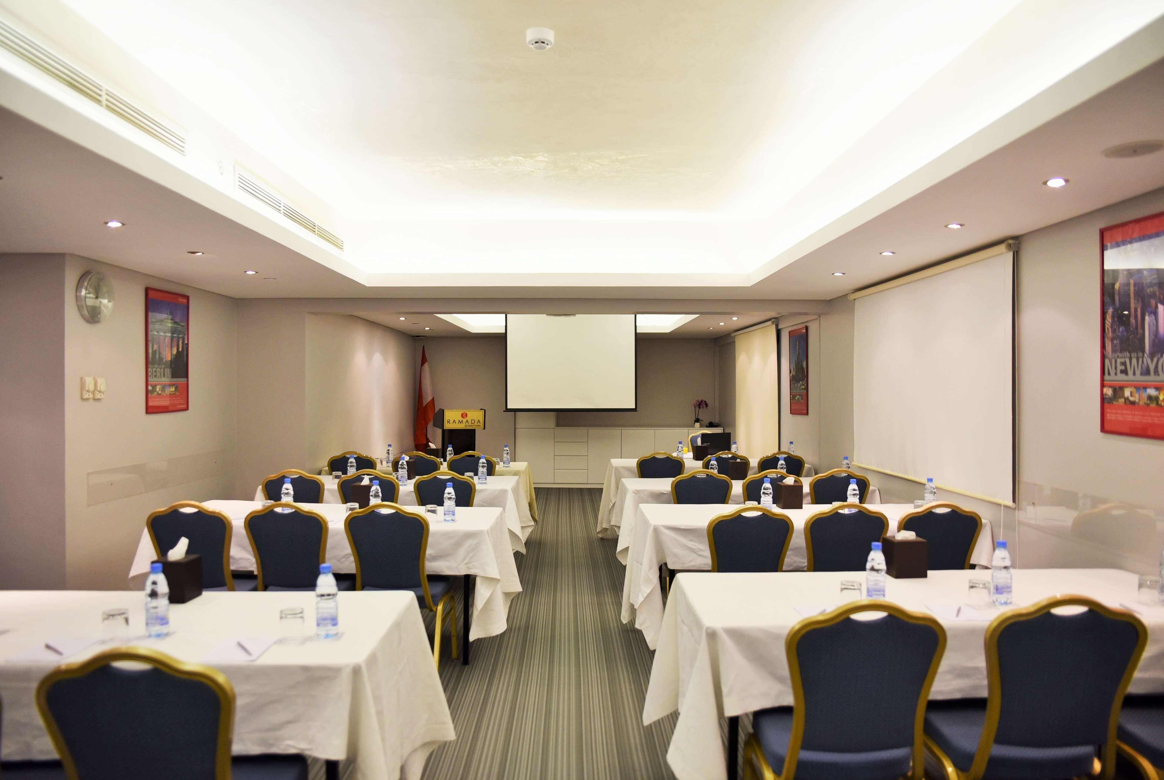 Hotel Ramada By Wyndham Downtown Beyrouth Extérieur photo