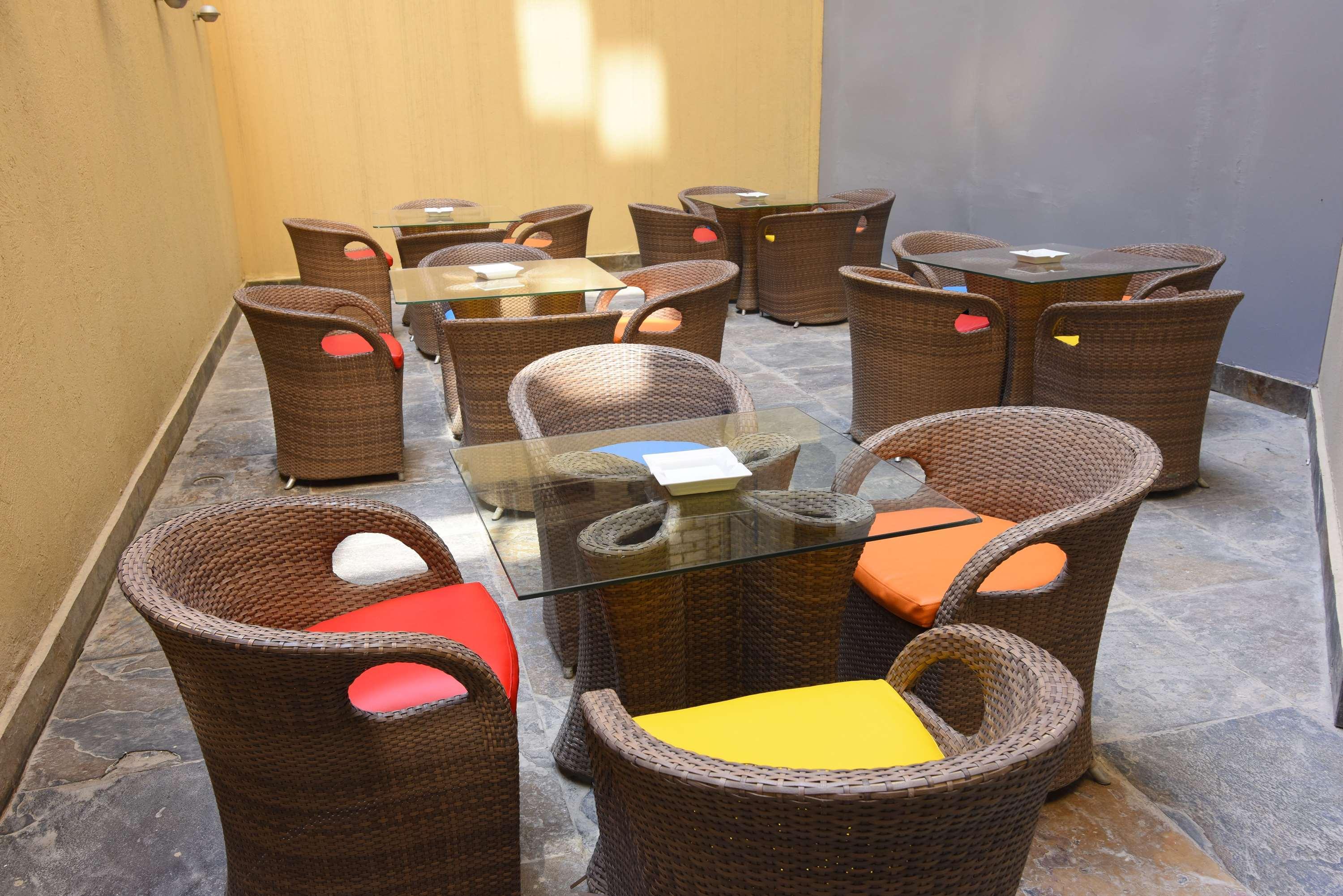 Hotel Ramada By Wyndham Downtown Beyrouth Extérieur photo