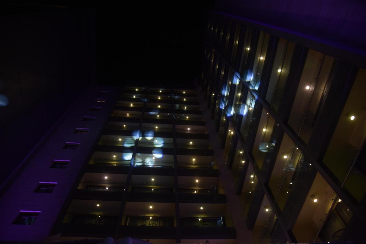 Hotel Ramada By Wyndham Downtown Beyrouth Extérieur photo