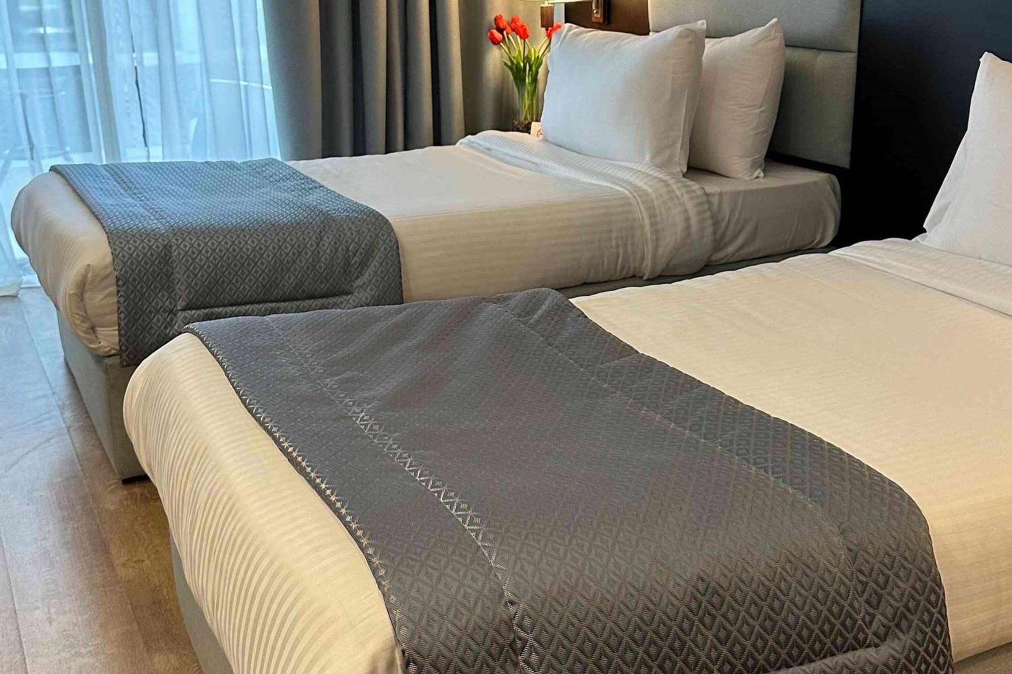 Hotel Ramada By Wyndham Downtown Beyrouth Extérieur photo